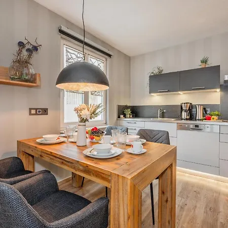 Haus Miramar 10 * Ostseebad Heringsdorf